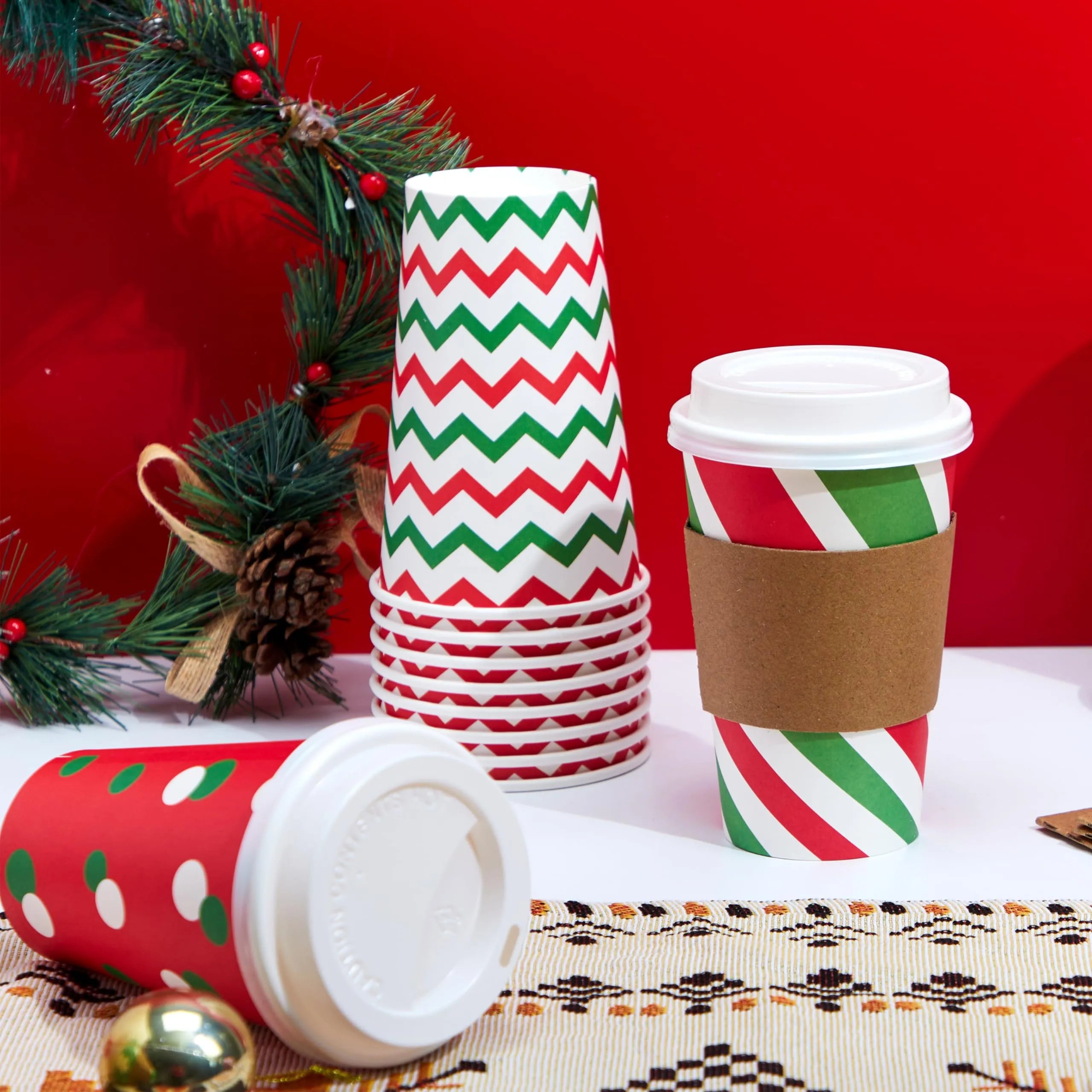 Jinei 200 Pcs Disposable Christmas Cups 16 oz Christmas Plastic Party Cups  fo