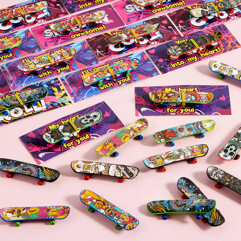 30 Packs Valentine’s Day Mini Finger Skateboards with Cards