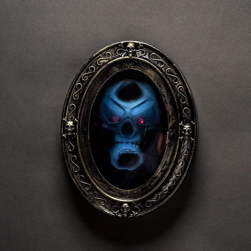 Motion Activated Skull Mirror